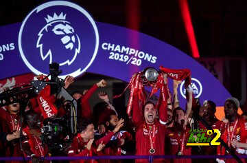 شاهد بالصور تتويج ليفربول بكأس البريميرليغ الأول في تاريخهم !
