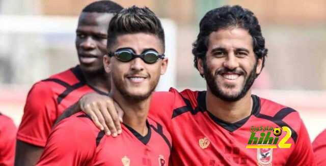 أحمد الشيخ يكشف موقفه من الرحيل عن الأهلي.