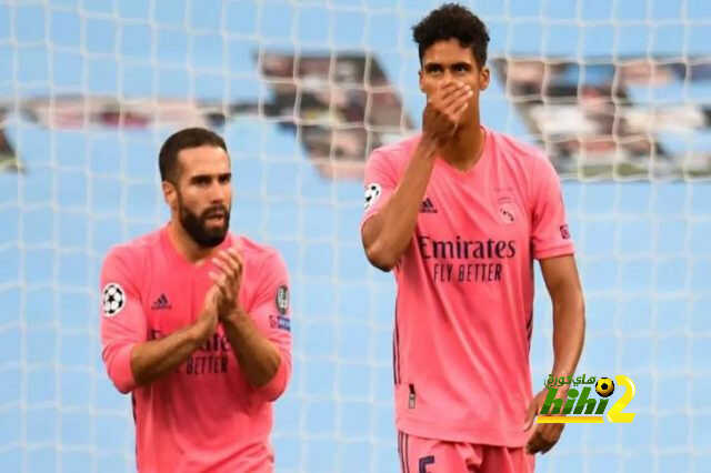 موعد إعلان مانشستر يونايتد عن ضم فاران ؟