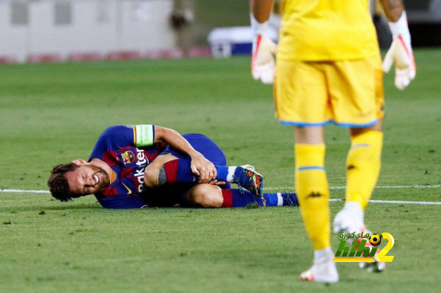 صورة تعكس مدى خوف جمهور برشلونة على ميسي