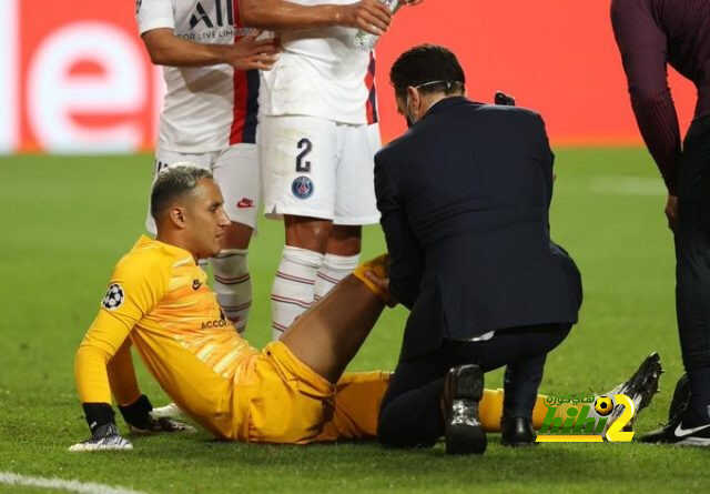 نافاس يترك لقاء أتلانتا مصابًا .