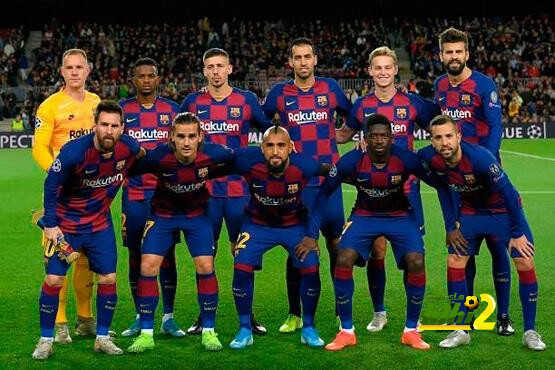 برشلونة قرر مغادرة أحد ثلاثي الفريق