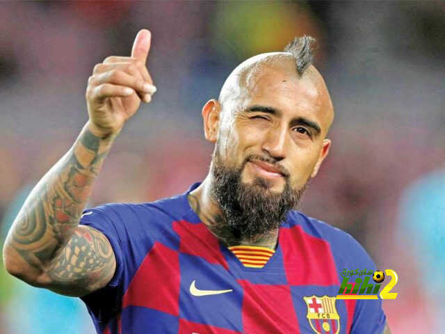 لاعب وسط برشلونة يقترب من الإنتقال إلى هذا النادي
