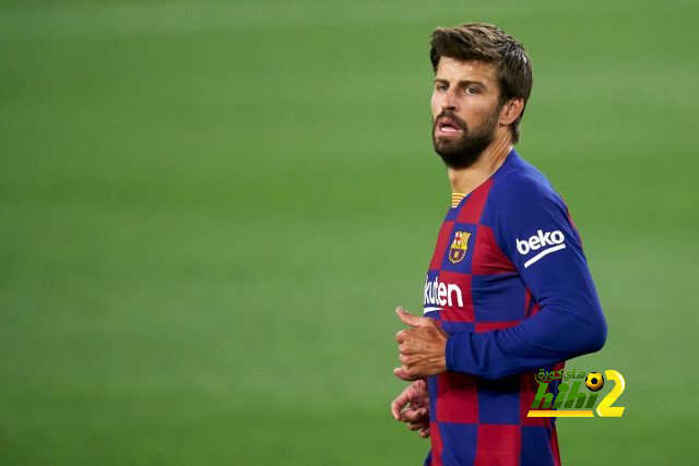 بيكيه باق في برشلونة