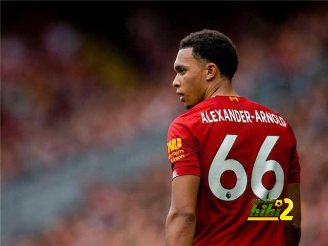 أرنولد لن يغادر إلى ريال مدريد
