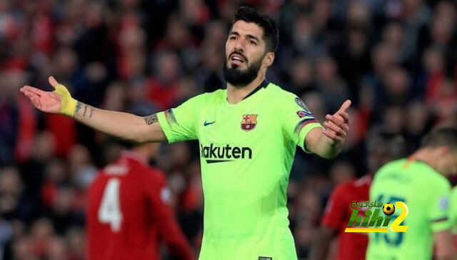 سواريز يخضع لشروط برشلونة من أجل البقاء