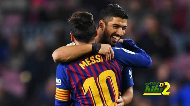 سواريز يدعم قرار ميسي بالرحيل عن برشلونة!
