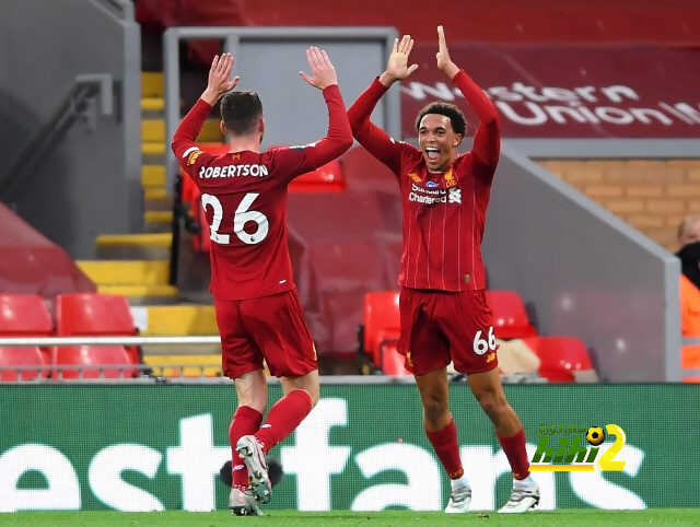 ليفربول يتفوق على ليدز بثلاثية في شوط مثير