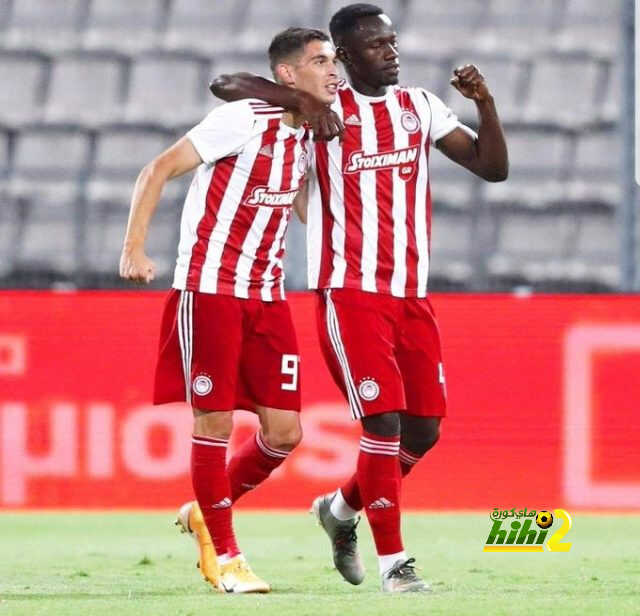 أولمبياكوس يفوز على آيك أثينا ويتوج بكأس اليونان!