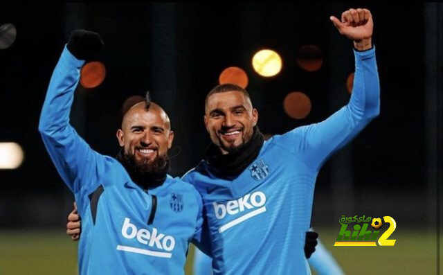 بواتينج يعلق على انتقال فيدال إلى إنتر ميلانو.