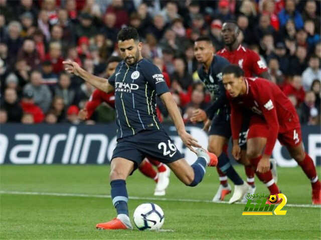 محرز يعترف بأفضلية ليفربول على السيتي