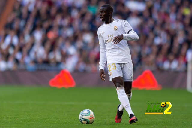 ميندي يستذكر إنتقاله إلى نادي ريال مدريد .