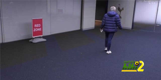 مورينيو يغادر مباراة تشيلسي وتوتنهام بحثًا عن لاعبه في دورة المياه!