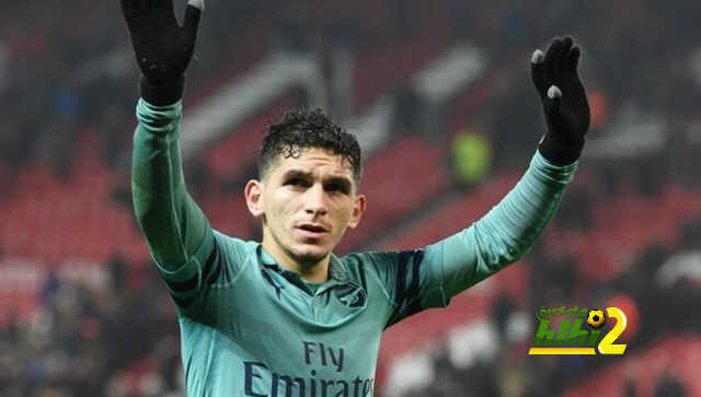 توريرا يودع زملائه في أرسنال تمهيدًا لرحيله إلى مدريد