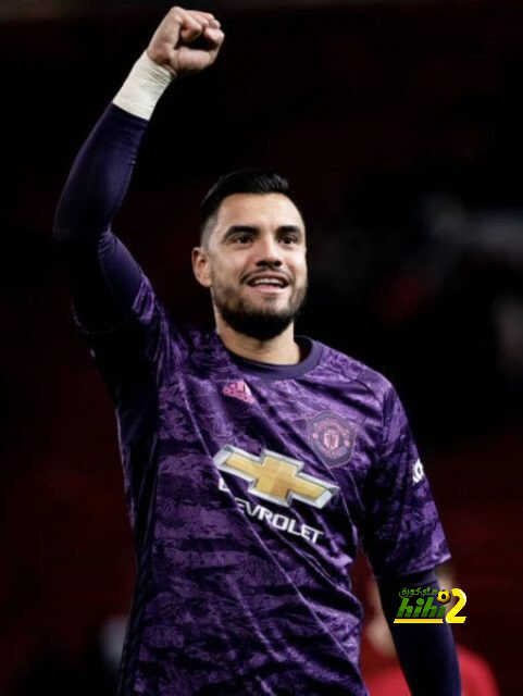 إيفرتون يتفاوض مع حراس اليونايتد وتوتنهام