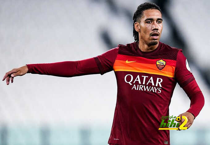 رسميًا: مانشستر يونايتد يعلن رحيل سمولينغ لروما