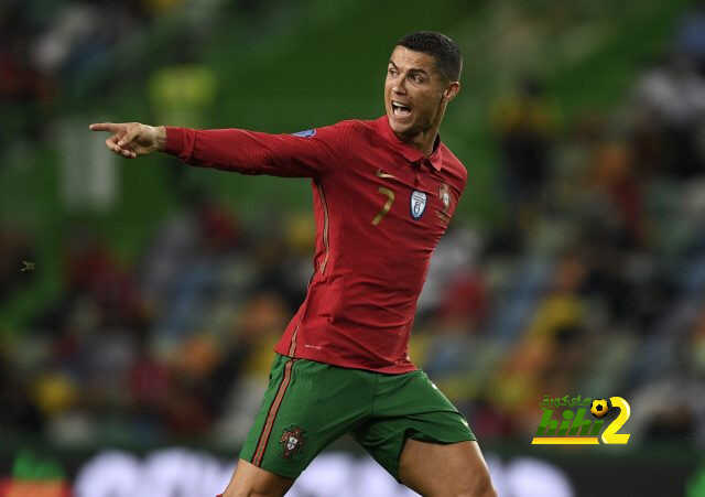 يوفينتوس يحذر اللاعبين من التدخل على رونالدو