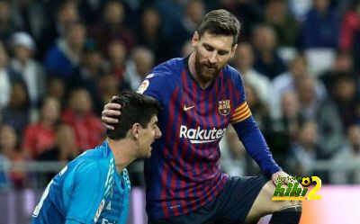 كورتوا يشيد بميسي: أرغب في بقائه بالليجا