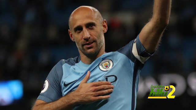 لاعب السيتي السابق يعلن إعتزاله