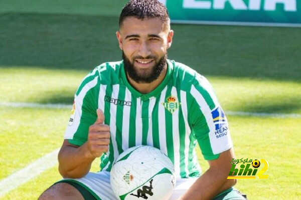 هل يكرر الميلان محاولته لضم نبيل فقير ؟