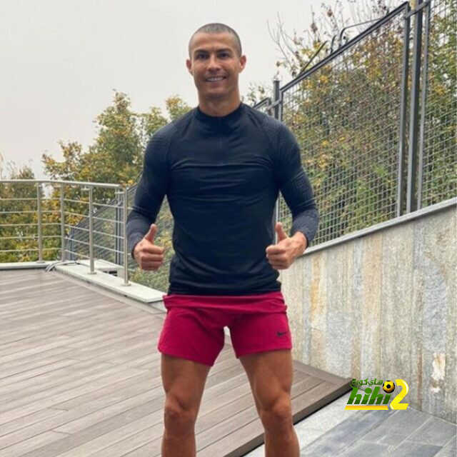 صورة: رونالدو يواصل تدريباته في العزل الصحي بمظهر جديد