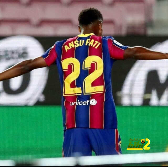 بن عياد: فاتي يتسلم جائزة لاعب الشهر قبل انطلاقة الكلاسيكو