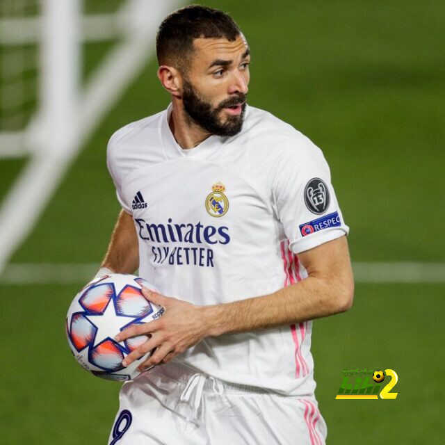 بنزيما يصل لرقم ميسي القياسي في دوري الأبطال