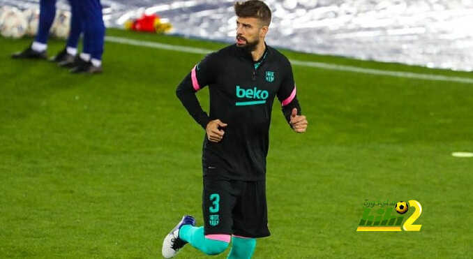 برشلونة يهنئ بيكيه على رقمه القياسي الجديد أمام ألافيس