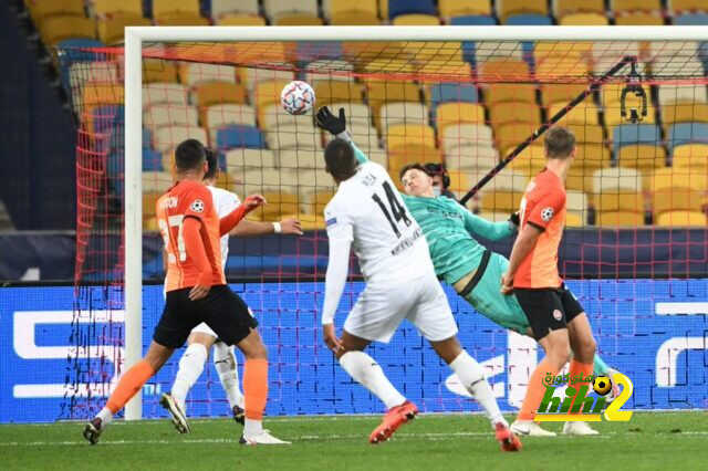 هل يكون مونشنجلادباخ مفاجأة دوري أبطال أوروبا هذا الموسم ؟