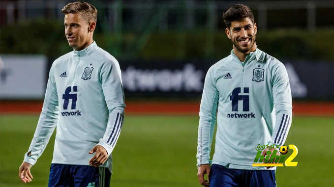 تصرف إيجابي يعكس طبيعة العلاقة بين نجوم ريال مدريد وبرشلونة!