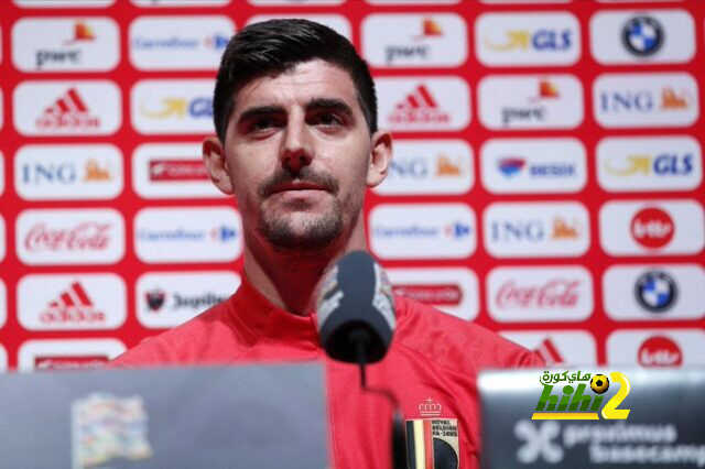 كورتوا ينفي اتفاقه مع برشلونة