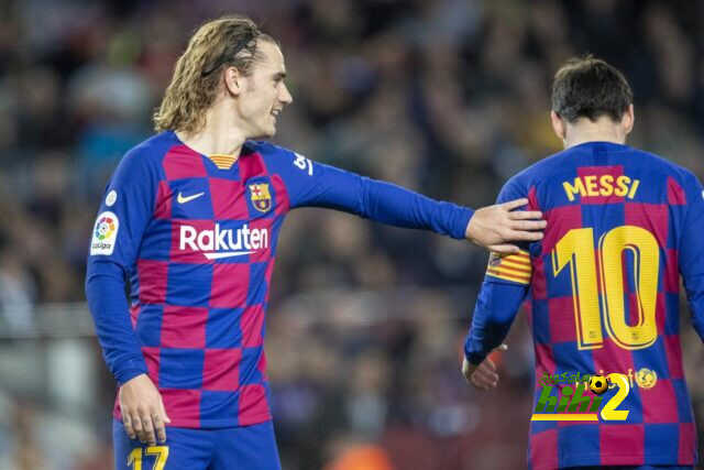 سانز يدافع عن موقف غريزمان في مران برشلونة