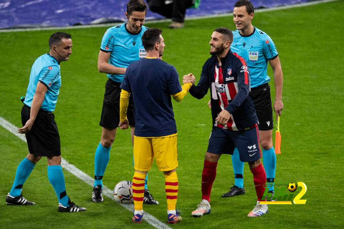بعد 20 دقيقة .. تنظيم أتلتيكو مدريد يصمد ضد برشلونة وميسي