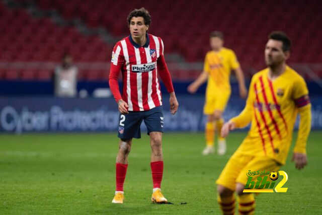 دياز يدافع عن ميسي بعد خسارة برشلونة أمام أتلتيكو مدريد