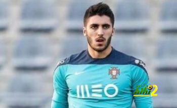 صرع إيطالي إنجليزي على حارس غرناطة
