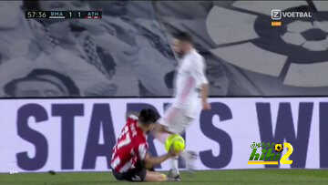 بالصور : ركلة جزاء واضحة غير محتسبة للريال
