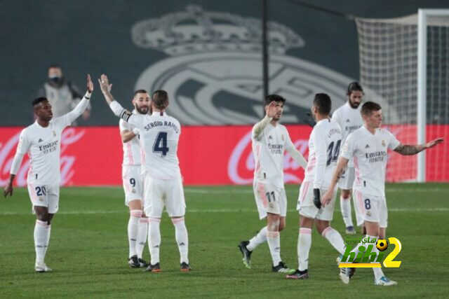 كيف يتعامل ريال مدريد مع موظفيه إذا فاز بالألقاب؟