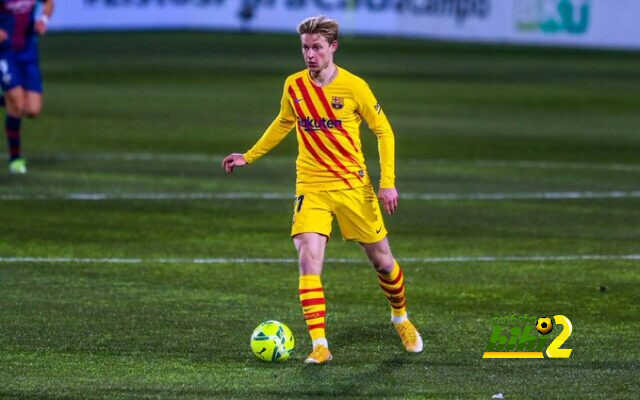 ماذا قال برشلونة عن هدف دي يونغ في مرمى هويسكا؟