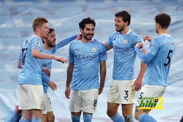 الصدارة “لعبة” بين كبار البريميرليج