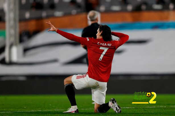 كافاني يرد على مديح بوجبا الأخير!