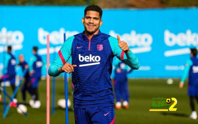 هل يمكن أن يصبح أراوخو خليفة بيكيه في برشلونة؟