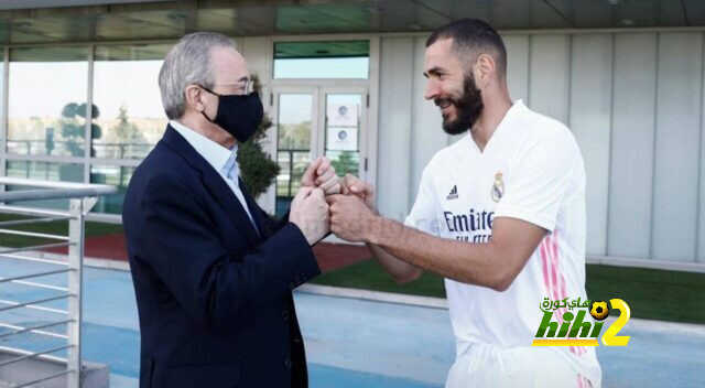 بنزيما يجدد عقده مع ريال مدريد !