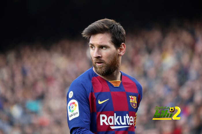 ألفاريز: ميسي لم يبقى في برشلونة من أجل المال