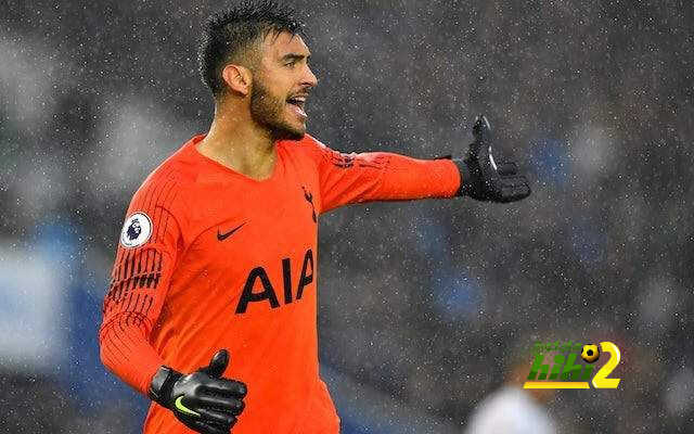 حارس توتنهام يقترب من الدوري الإسباني