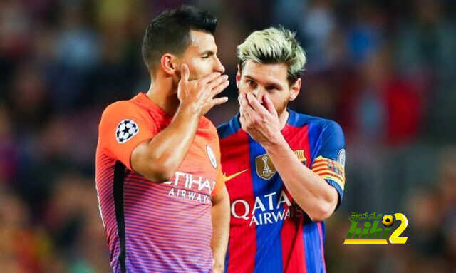 أغويرو ينتظر موقف ميسي للانضمام لبرشلونة
