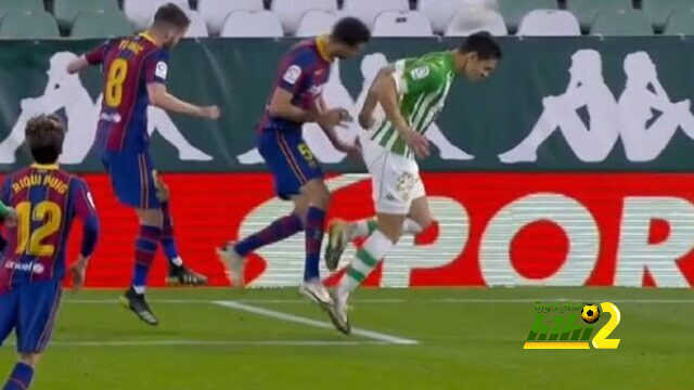 رونسيرو : بيتيس استحق ركلة جزاء أمام برشلونة