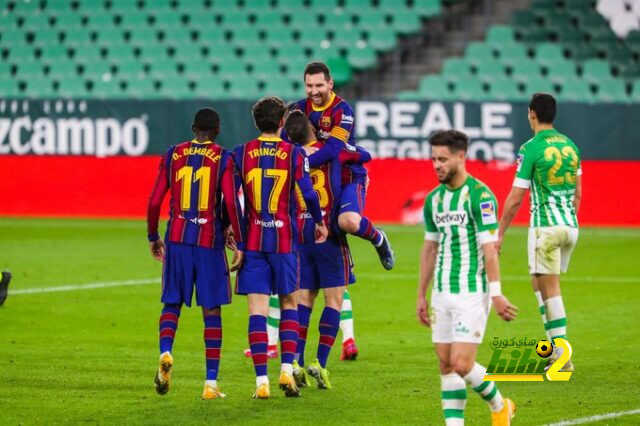 لماذا رفض مدرب بيتيس اتهام التحكيم بالتحيز لبرشلونة ضد فريقه؟