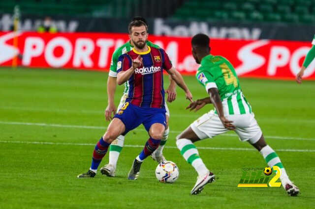 هل استحق بيتيس ركلة جزاء أمام برشلونة؟ بيدريرول يوضح