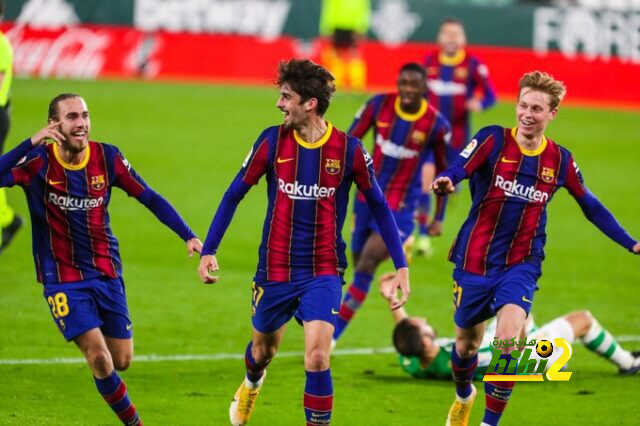 سانشيز يدافع عن ريال مدريد ويهين برشلونة بقوة!