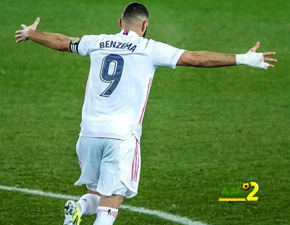 كريم بنزيما يصدم عشاق ريال مدريد بقرار مفاجئ